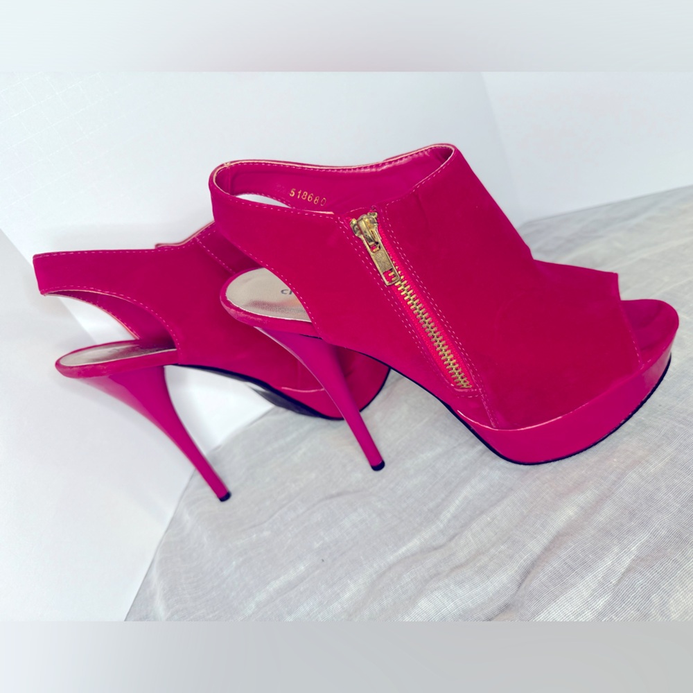 Charlotte Russe Fuchsia Velvet Peep-Toe Booties with a Sleek Stiletto Heel US 7